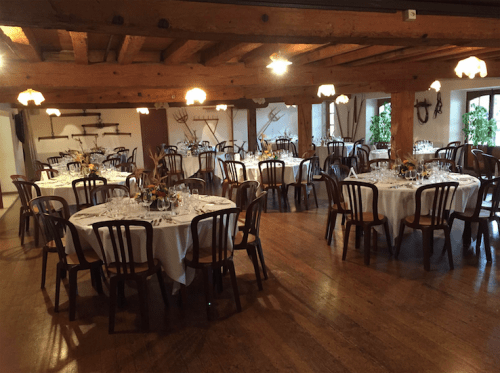 The Moulin de Chiblins' warm atmosphere and original decor are perfect for birthdays, weddings, seminars, assemblies, family or company meals.